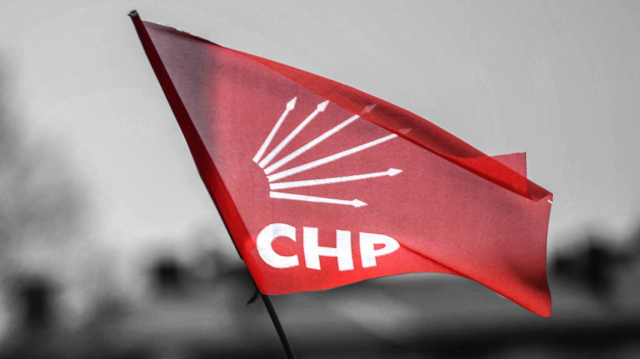 CHP'nin Aydın il ve 3 ilçe gençlik kolları başkanı istifa etti