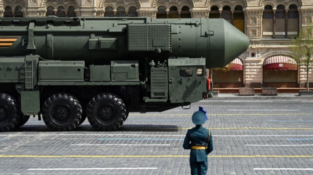 Minsk annonce des manœuvres militaires conjointes avec Moscou, intégrant pour la première fois le missile hypersonique Orechnik, à proximité des frontières de l’Otan.