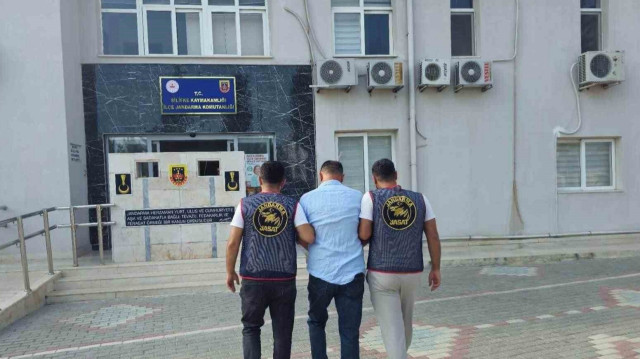 İnterpol tarafından aranan şahıs yakalandı.