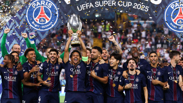 PSG tarihinde ilk kez Süper Kupa zaferi elde etti.