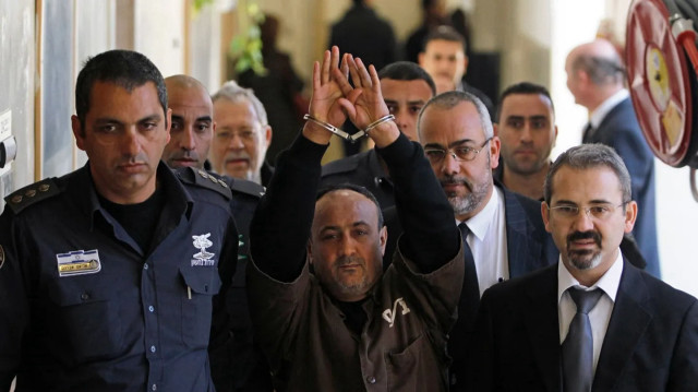 بن غفير يقتحم سجن القيادي الفلسطيني مروان البرغوثي ويهدده
