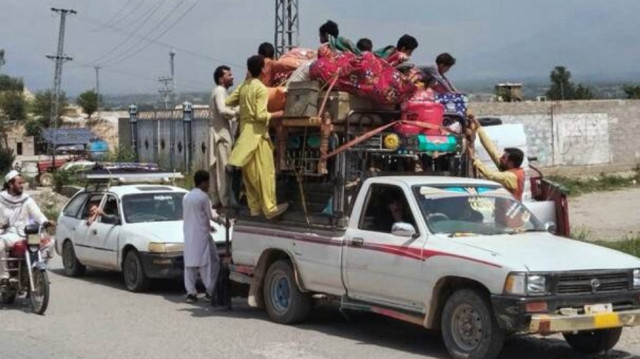مقامی ہسپتال کے ڈاکٹر نصیب گل کے مطابق مرنے والوں میں دو بچے اور ان کی ماں شامل ہیں