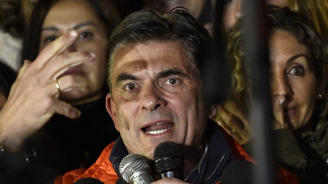 Rodrigo Paz, candidat à la présidence de la Bolivie pour le Parti démocrate-chrétien (PDC), s'adresse à ses partisans après les résultats de l'élection présidentielle à La Paz, en Bolivie, le 17 août 2025.