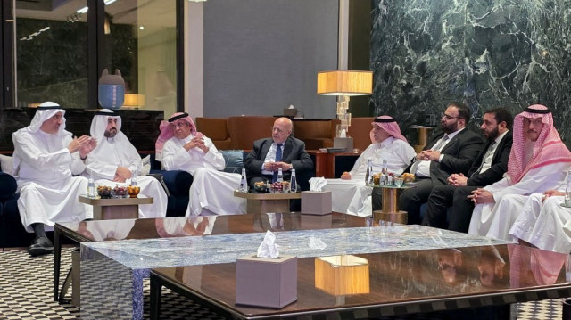 مباحثات سورية سعودية بشأن تعزيز الاستثمار والتعاون الثنائي