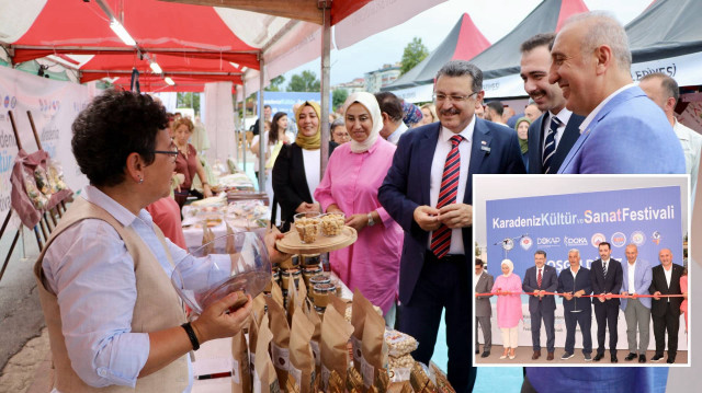 Trabzon'da, 17 ilden 100 kadın kooperatifinin katılımıyla düzenlenen "Karadeniz Kültür ve Sanat Festivali" başladı.