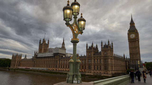 L’inflation britannique dépasse les attentes, tirée par la hausse des tarifs de transport;