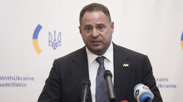 Le chef du cabinet présidentiel ukrainien, Andriy Yermak, s'exprime lors d'une conférence de presse à l'ambassade d'Ukraine, à la suite d'une réunion avec le secrétaire d'État américain Marco Rubio au département d'État à Washington, DC, le 4 juin 2025.