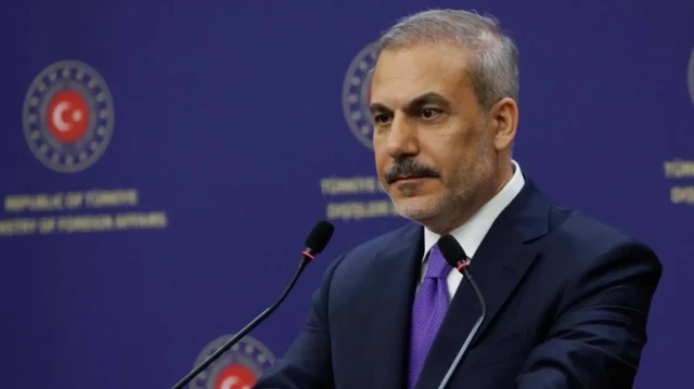 Hakan Fidan 21. Olağanüstü Dışişleri Bakanları Konseyi Toplantısı'na, Türkiye’nin İİT DBK Dönem Başkanlığı kapsamında, başkanlık edecek.
