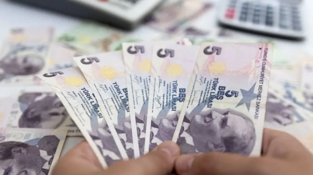 تركيا تنهي العمل بنظام الودائع المحمية من تقلبات أسعار الصرف
