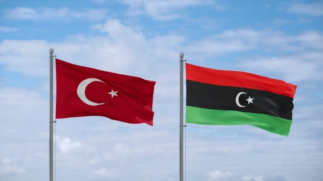 Türkiye 'Birleşik ve Tek Libya' için mesai harcıyor