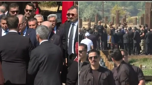 Erdoğan ve Bahçeli Ahlat'ta: Selçuklu Kabristanı'nı ziyaret ettiler