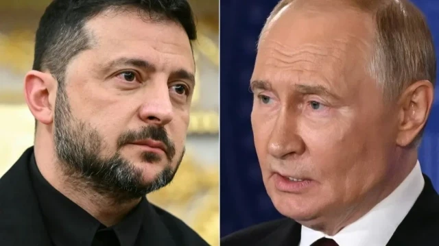 Cette combinaison d'images créées le 18 août 2025 montre le président ukrainien Volodymyr Zelensky (à gauche) à Washington, DC, le 18 août 2025, et le président russe Vladimir Poutine à Anchorage, en Alaska, le 15 août 2025.