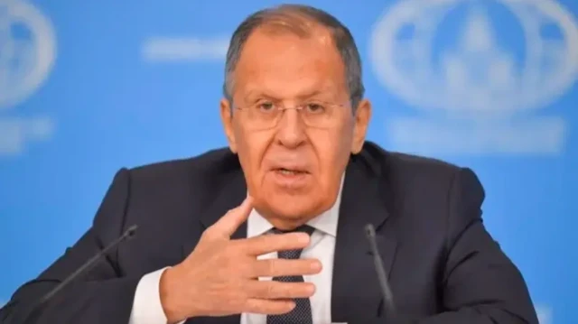 Lavrov: Putin ile Zelenski arasında görüşme planı yok