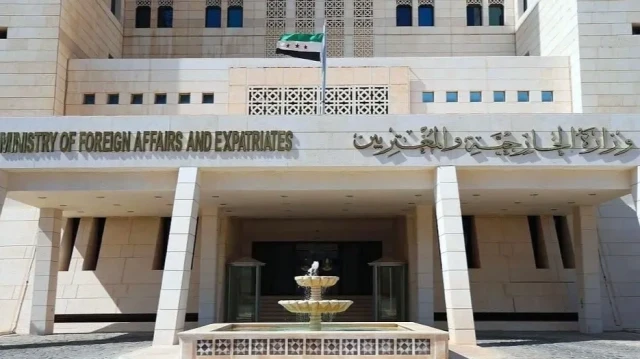 سوريا تدين هجوما إسرائيليا بريف دمشق أدى لمقتل 6 جنود 
