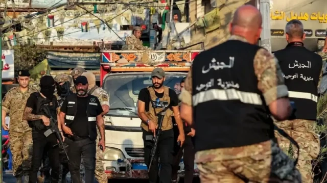 لجنة: تسليم سلاح المخيمات ينقل علاقات لبنان وفلسطين إلى شراكة