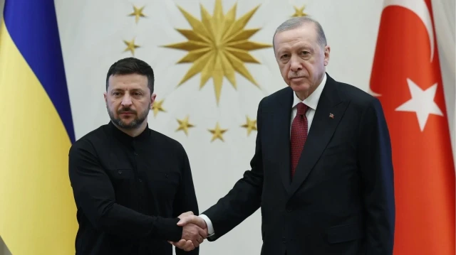 أردوغان وزيلينسكي يبحثان عملية السلام بين أوكرانيا وروسيا