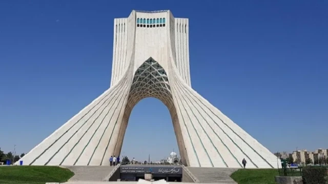 إيران: قرار الترويكا الأوروبية سيقوض التعاون مع وكالة الطاقة الذرية