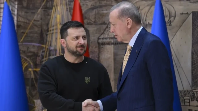 Ukrayna Devlet Başkanı Vladimir Zelenski ve Türkiye Cumhuriyeti Cumhurbaşkanı Recep Tayyip Erdoğan
