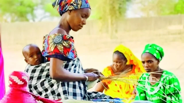 Afrika ülkelerinde kadınlar hayatın her alanında üretkenlikleri ile ön plana çıkıyor.