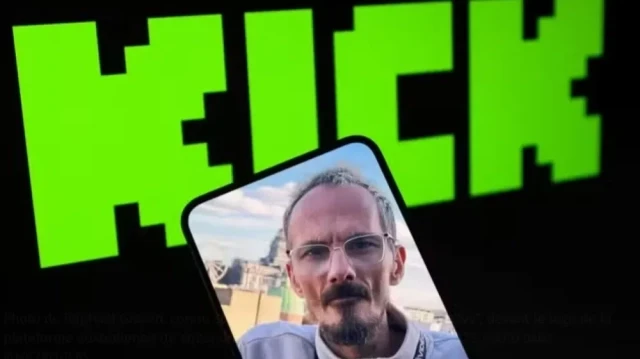 La plateforme australienne dénonce une instrumentalisation politique après l’annonce d’une action judiciaire du gouvernement français aprés la mort en direct du streamer français Raphaël Graven, alias Jean Pormanove.