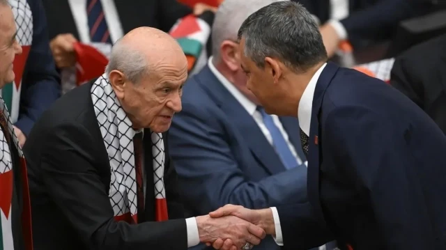 Devlet Bahçeli - Özgür Özel