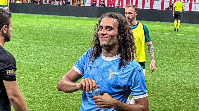 Galatasaraylı taraftarlar maçta Matteo Guendouzi'yi ıslıkladı. 