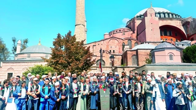 Âlimlerin İstanbul’daki Gazze konferansı, Ayasofya-i Kebîr Camii’nde okunan sonuç bildirisiyle sona erdi.