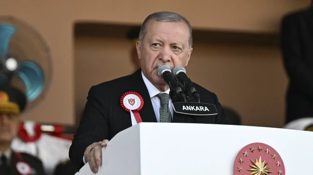 أردوغان: نعزز تعاوننا مع سوريا بشتى المجالات بما فيها التدريب العسكري