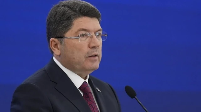 "Bilgi ve belgelerin saniyeler içerisinde temin edilebildiği UYAP’ta; vatandaş portal 24,6 milyon, avukat portal 209 bin, uzlaştırmacı portal 19 bin, bilirkişi portal 83 bin, arabulucu portal 48 bin, e-Satış portal 3 milyon kullanıcıya ulaştı."