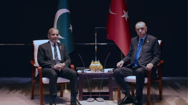 أردوغان: سنواصل العمل مع باكستان في مواجهة الإبادة الإسرائيلية بغزة