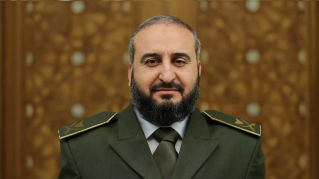وزير الدفاع السوري يبحث مع مسؤول بريطاني تعزيز العلاقات
