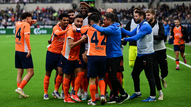 UEFA Konferans Ligi 3. eleme turunda Viking ile İstanbul Başakşehir takımları, Viking Stadı'nda karşılaştı. İstanbul Başakşehir oyuncuları attıkları golün ardından sevinç yaşadı.