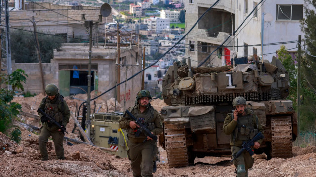 ​الضفة.. الاحتلال الإسرائيلي يفجر منزلين لعائلة أسير فلسطيني‎