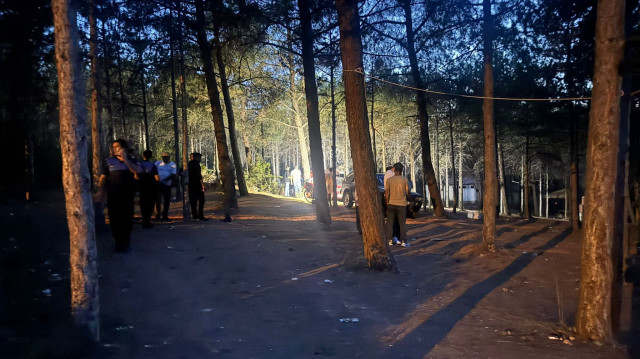Cinayet şüphelisi şahıs yakalanarak gözaltına alındı.