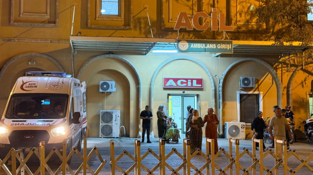 Hayatını kaybedenlerin cesetleri Kızıltepe Devlet Hastanesine sevk edildi.