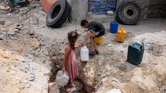 Alors que le blocus israélien se poursuit, le nombre de morts par famine atteint 197, dont 96 enfants, selon les autorités sanitaires locales.