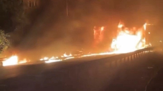 TIR alevlere teslim oldu