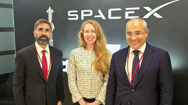 Руководство SOCAR встретилось с вице-президентом SpaceX в ходе визита в США.