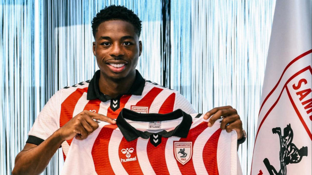 Samsunspor, Hollandalı kanat oyuncusu Anthony Musaba ile 4 yıllık sözleşme imzaladığını duyurmuştu.