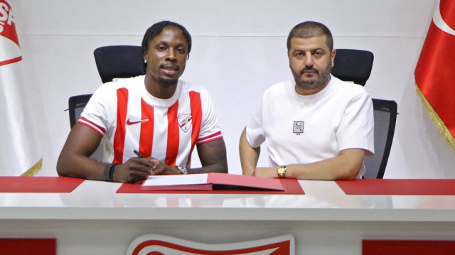 Trendyol 1. Lig ekiplerinden Boluspor, forvet oyuncusu Martin Boakye'yi transfer etti.

