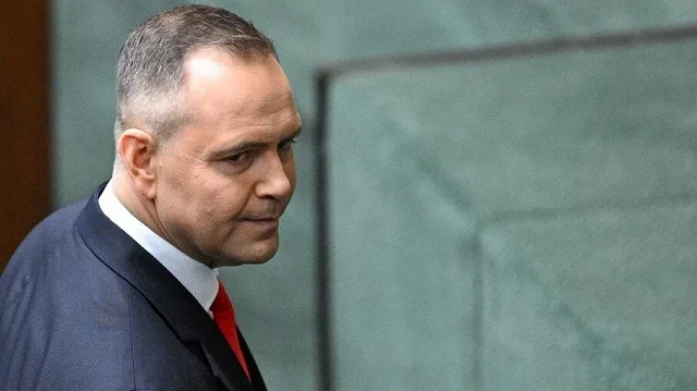 Cumhurbaşkanı Nawrocki, törende yaptığı konuşmada, ülkesinin "yeniden canlanan neoemperyalizm ve Rusya Federasyonu" karşısında Avrupa Birliği (AB) ve NATO’yu inşa etme konusunda önemli bir meydan okumayla karşı karşıya olduğunu ve bu görevi "İkinci Dünya Savaşı’nın faili" olan Almanya ile paylaştığını kaydetti.