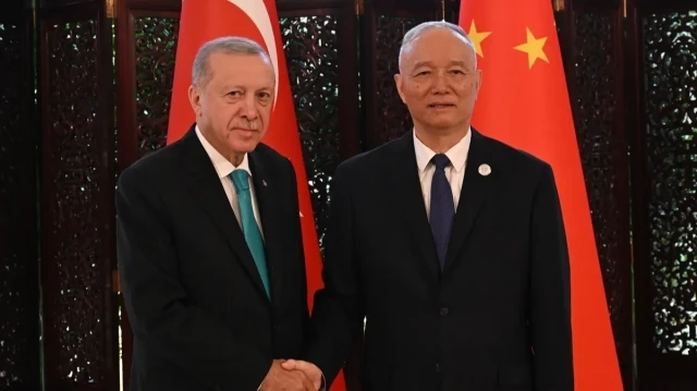 أردوغان: نسعى لزيادة تجارتنا مع الصين بشكل متوازن
