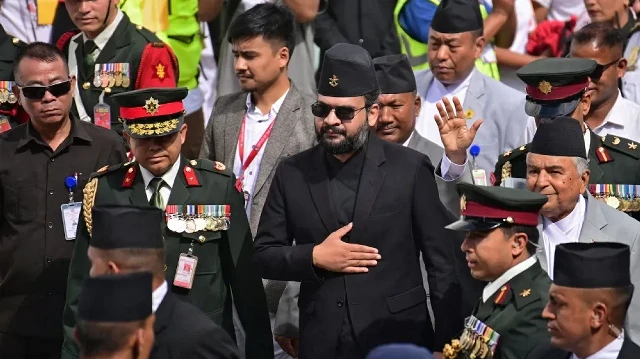 بلندر شاہ سابق ریپر ہیں جو آجکل نیپال میں نوجوانوں، خاص طور پر ’جین زی‘، میں کافی مقبول ہیں۔