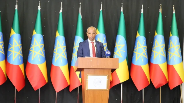 À Ankara, l’ambassade d’Éthiopie a célébré le lancement officiel du Grand barrage de la Renaissance (GERD), le plus grand projet hydroélectrique d’Afrique. Symbole de souveraineté et d’unité nationale, ce barrage sur le Nil Bleu doit fournir de l’électricité à des millions d’Éthiopiens et renforcer l’intégration régionale, tout en marquant un rapprochement stratégique avec la Turquie.