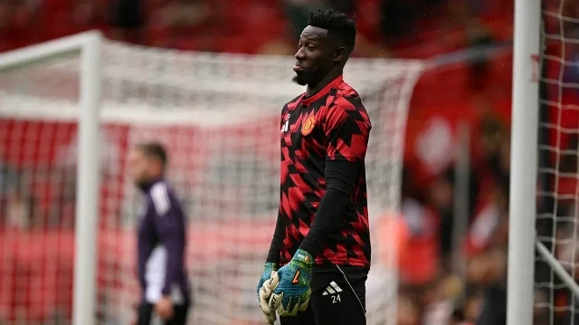 Le gardien camerounais de Manchester United, André Onana, à Old Trafford, le 30 août 2025.