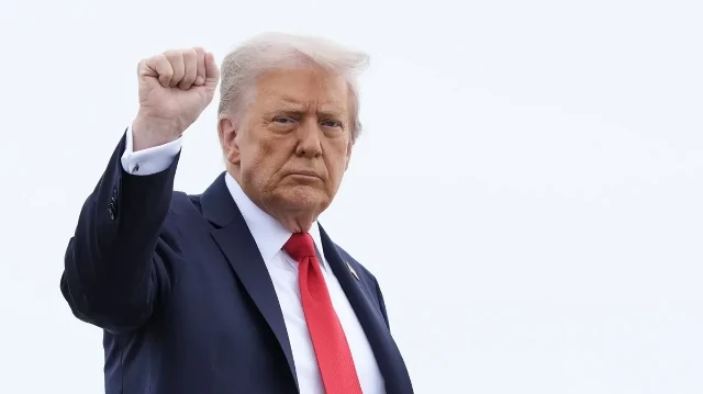 ABD Başkanı Donald Trump, ABD Merkez Bankası'nın (Fed) faiz oranını derhal düşürmesi gerektiğini ifade etti.