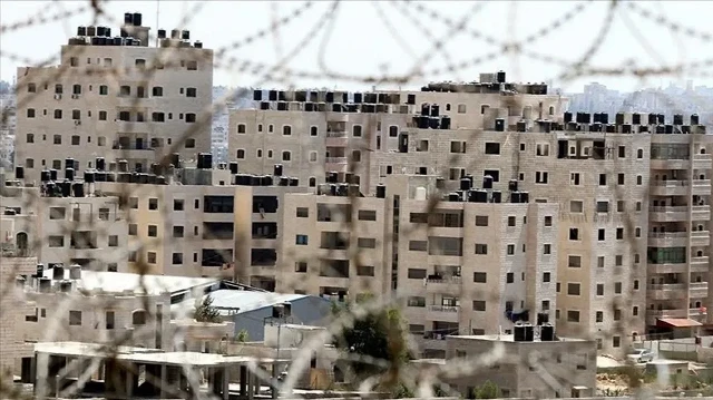 نتنياهو يعلن توقيع اتفاق مع مستوطنات قرب القدس لتوسيعها ضمن مخطط "إي1"