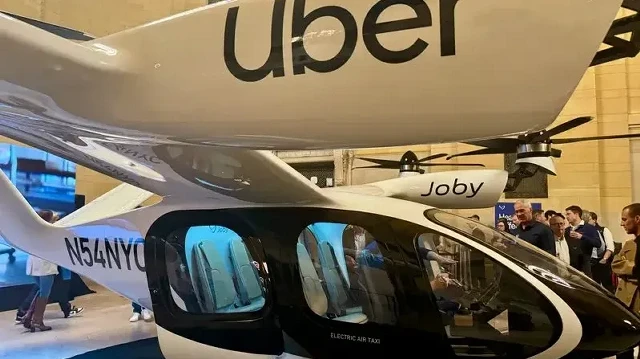 Un partenariat stratégique avec Joby Aviation avec Uber.