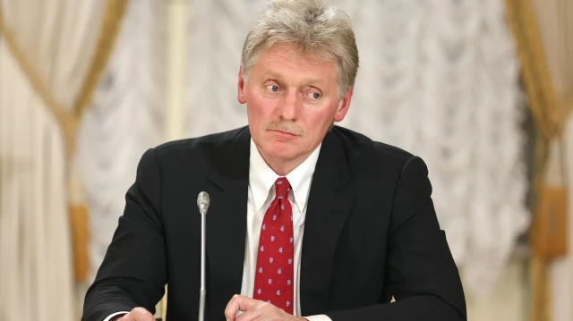 Песков: Контакты между переговорными группами России и Украины приостановлены.