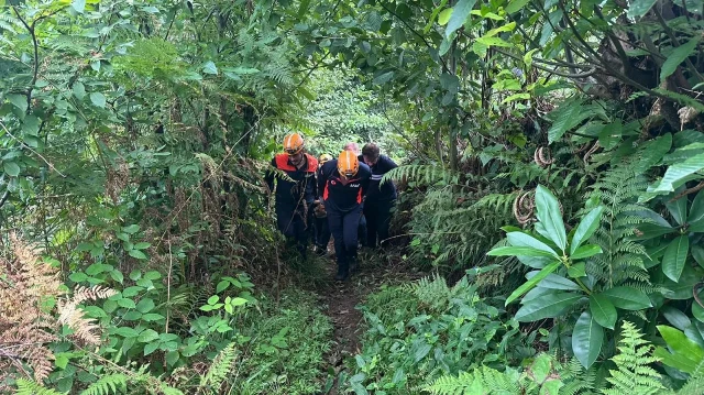 N.A, sevk edildiği Rize Devlet Hastanesi'nde tedavi altına alındı.